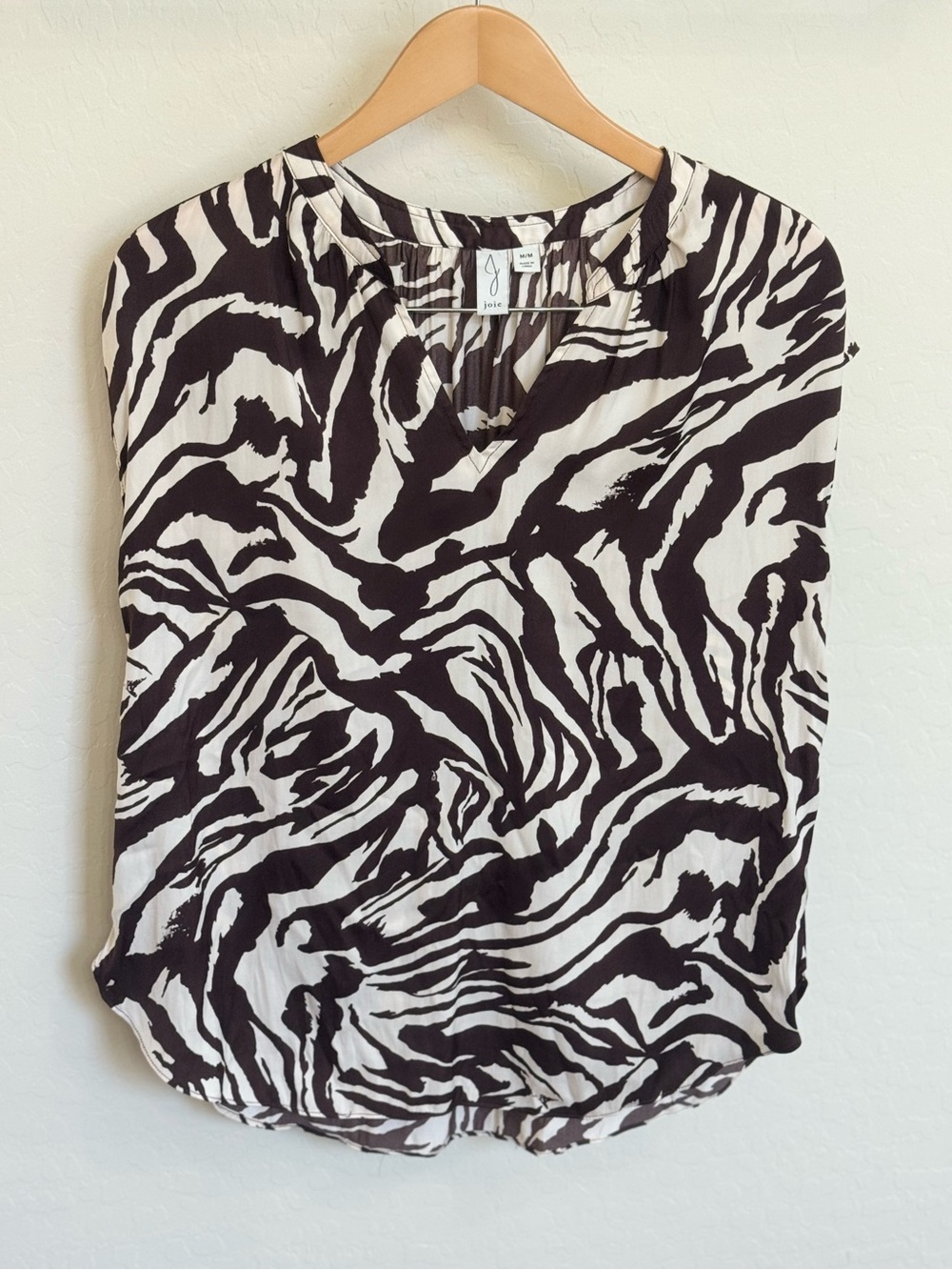 Joie Zebra Print Sleeveless Blouse Split V-Neck Brown Ivory Medium